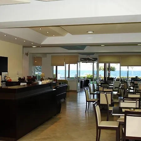 Alma Hotel Kamena Vourla