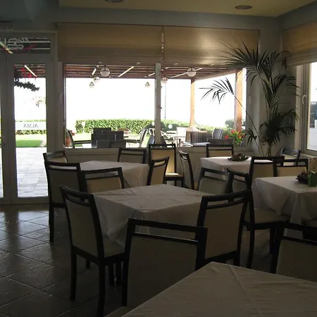 Alma Hotel Kamena Vourla